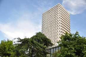  Maritim Hotel Plaza Tirana  Тирана